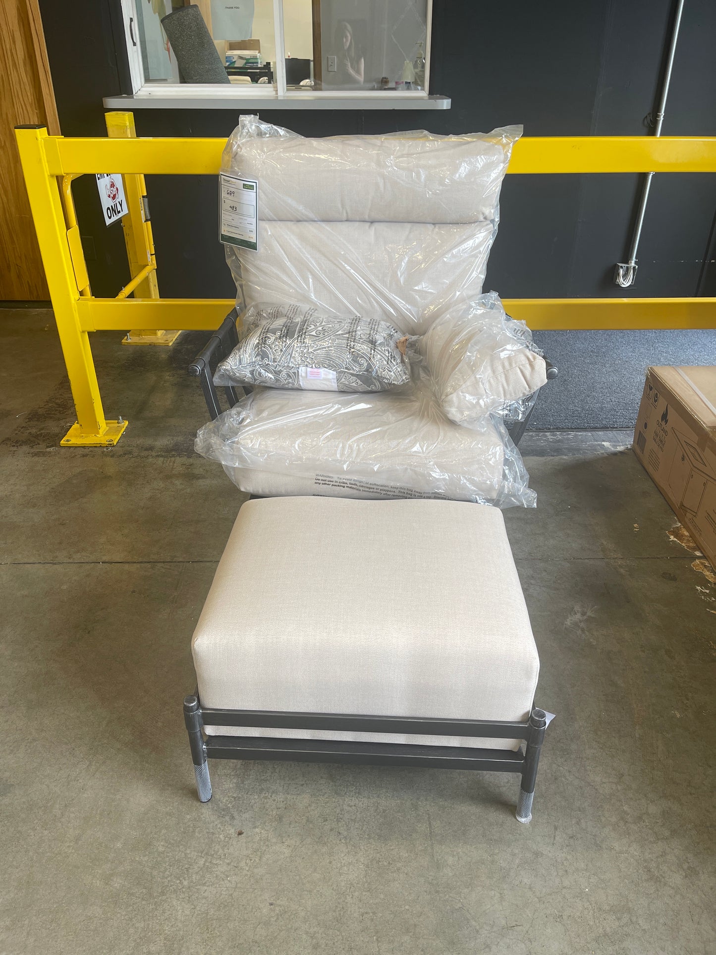 Bridgeton 2 Piece Seat