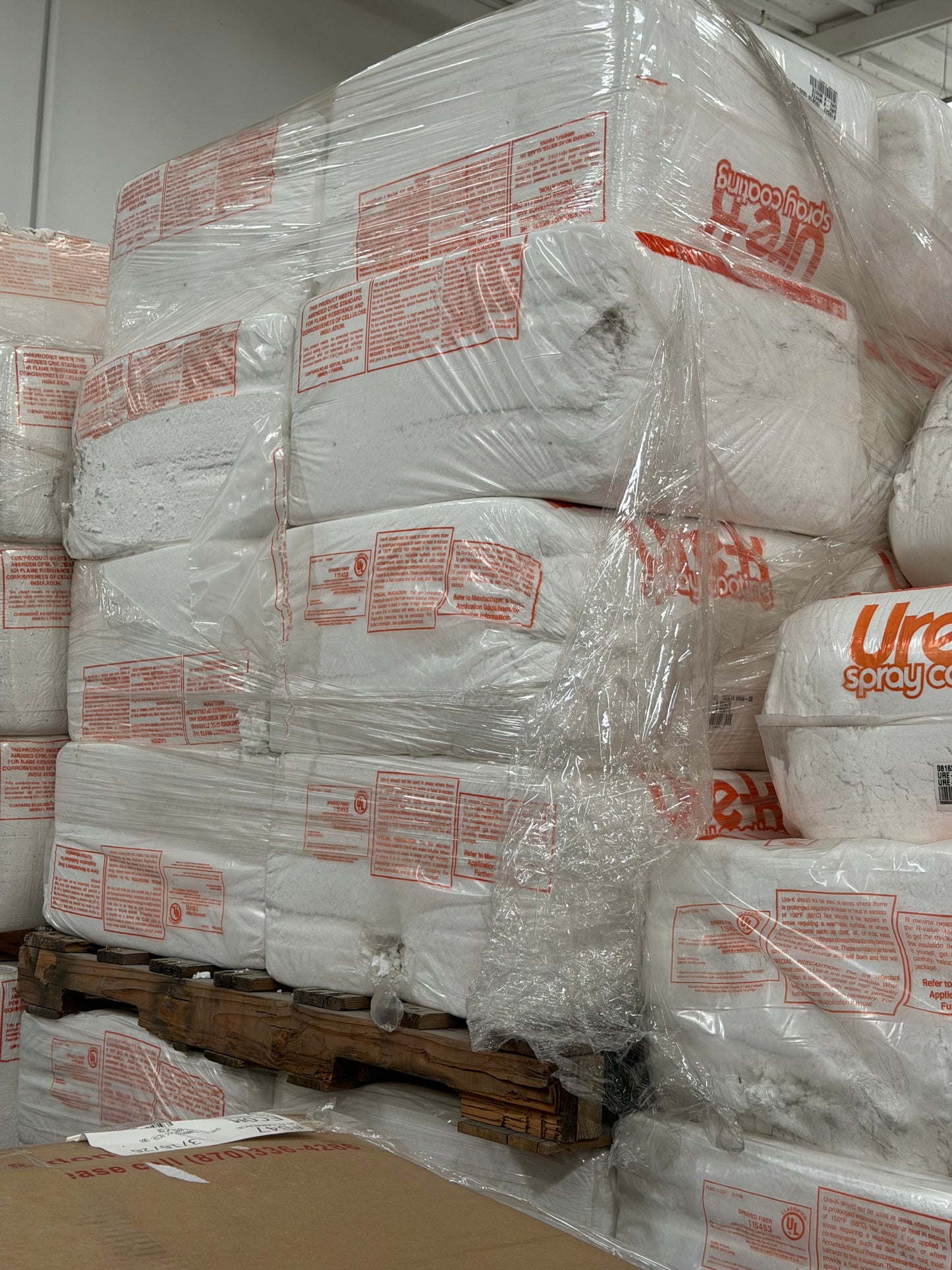 Ure-K White Spray Coating / Insulation